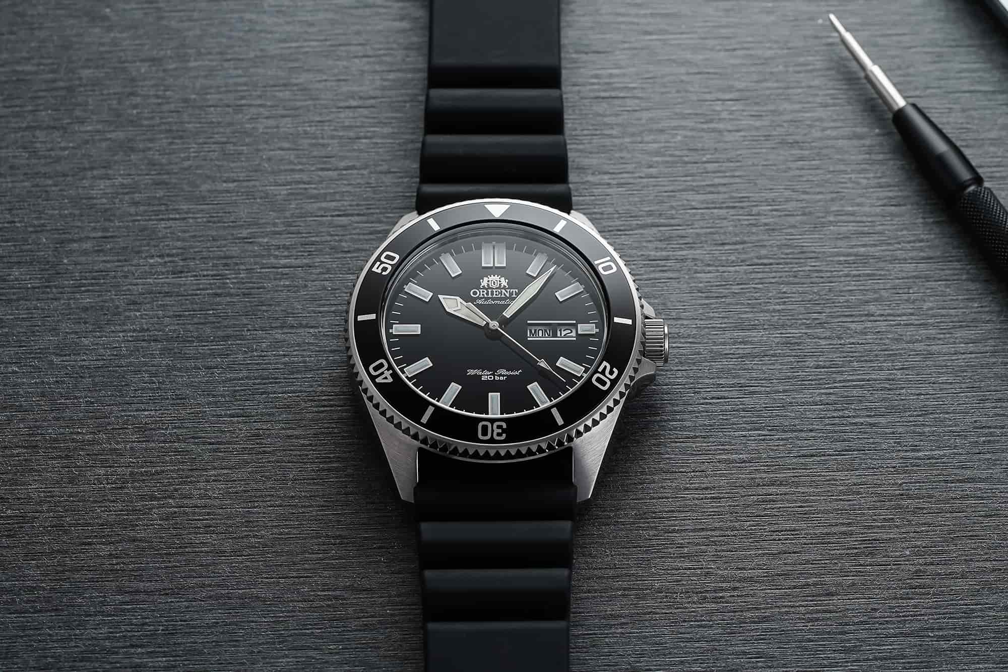 The Design and Utility of the Modern Dive Watch