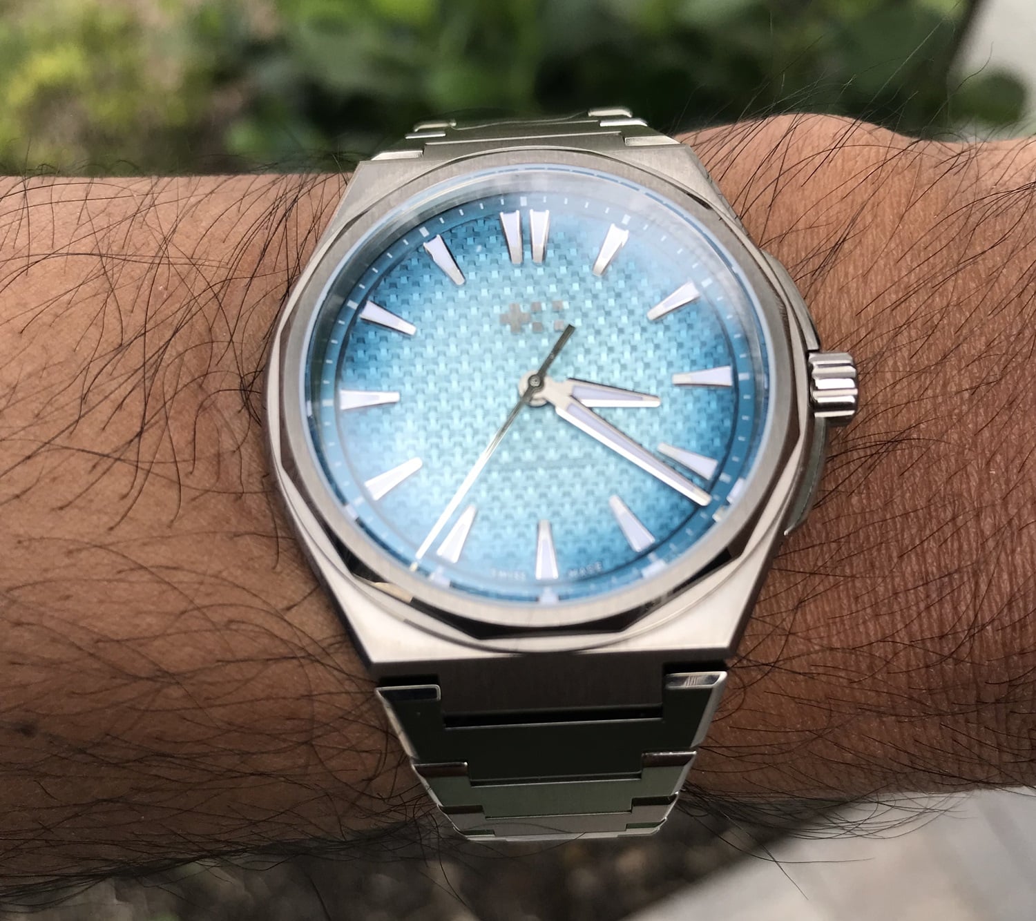 Beyond the Dive Watch: Embracing the Integrated Bracelet with the Christopher Ward The Twelve 36mm Titanium