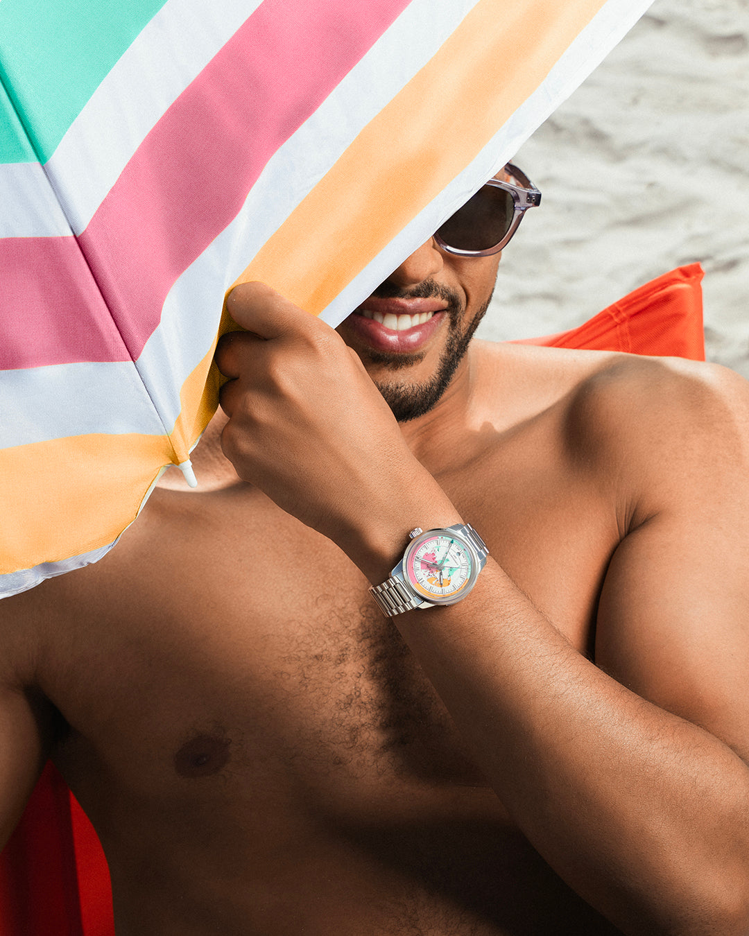 Introducing: The Norqain Freedom GMT Enjoy Life "Holiday" Limited Edition official image 3