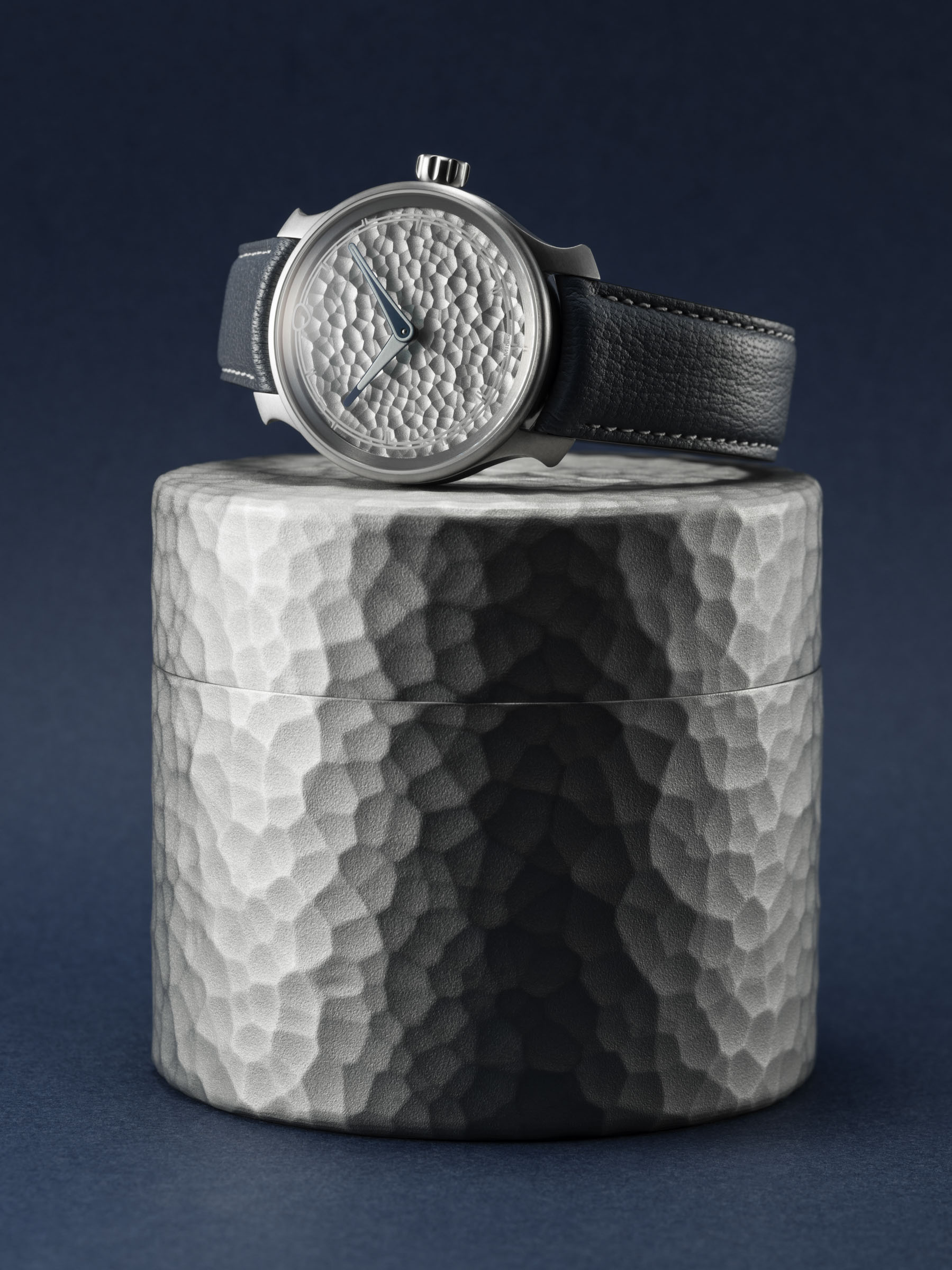 Beyond the Surface: Ming's Daring Exploration of Dial Artistry official image 5