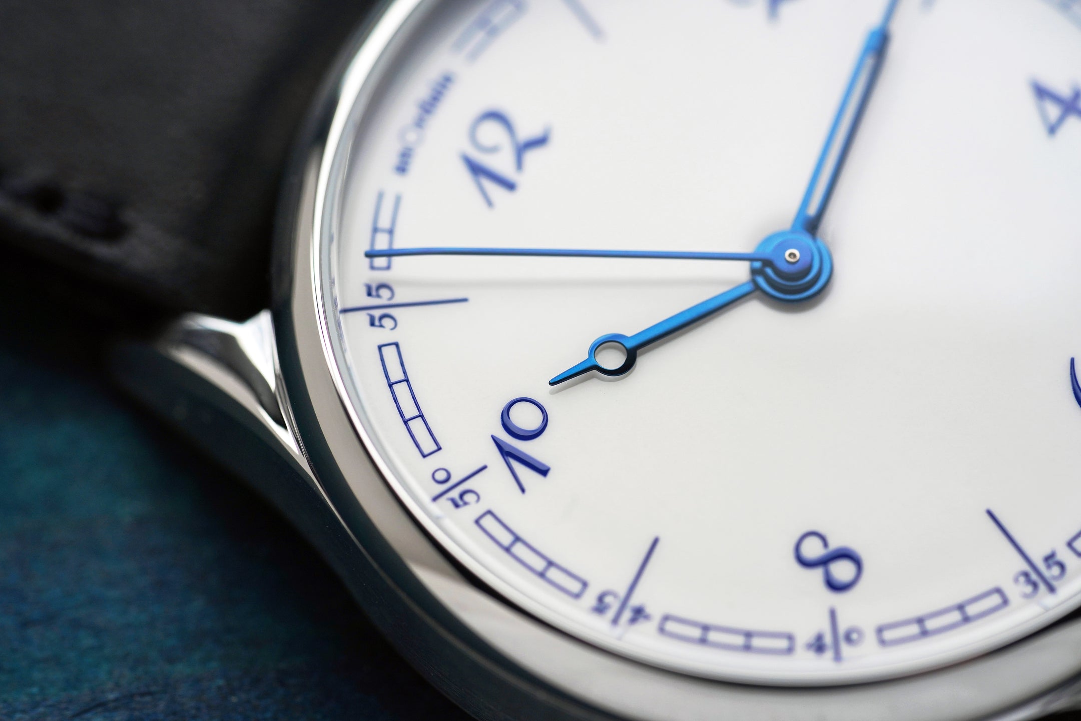 anOrdain Model 1 Porcelain dial detail