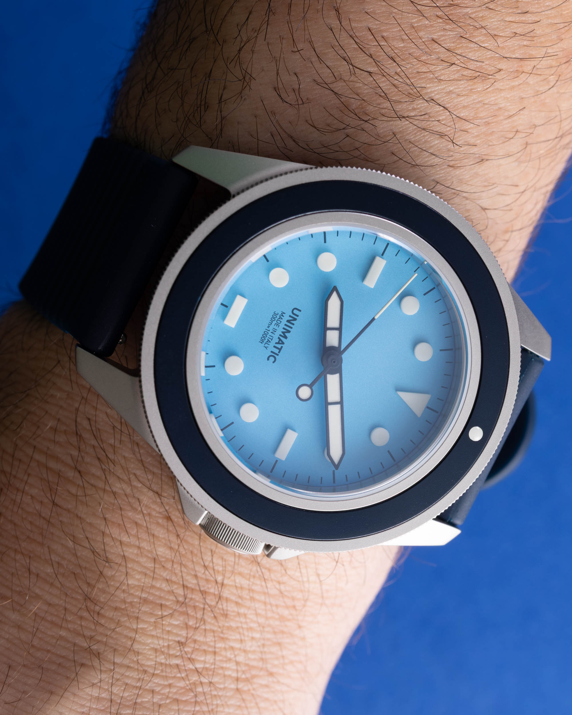 Your Essential Guide to Summer-Ready Tool Watches official image 4