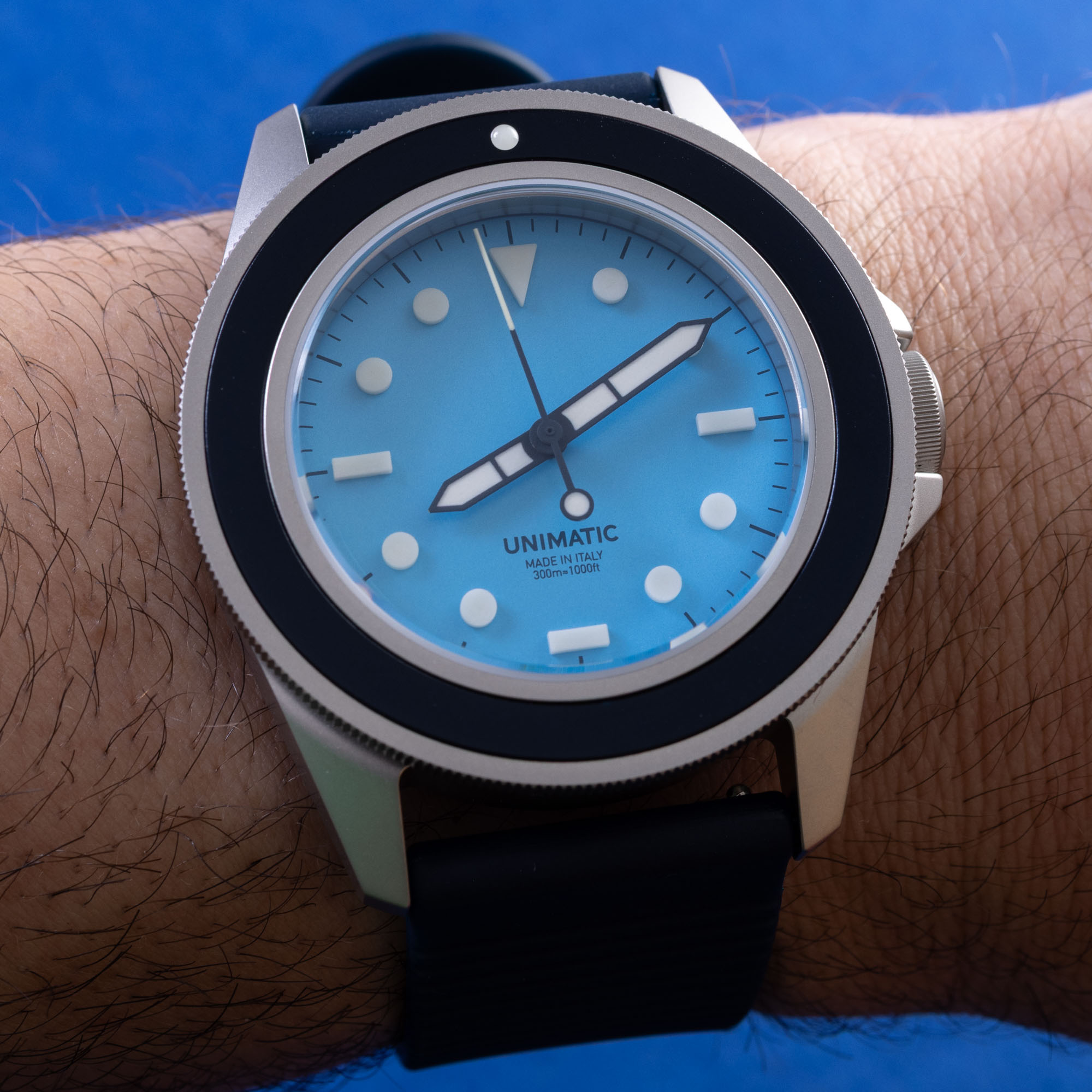 Your Essential Guide to Summer-Ready Tool Watches official image 2