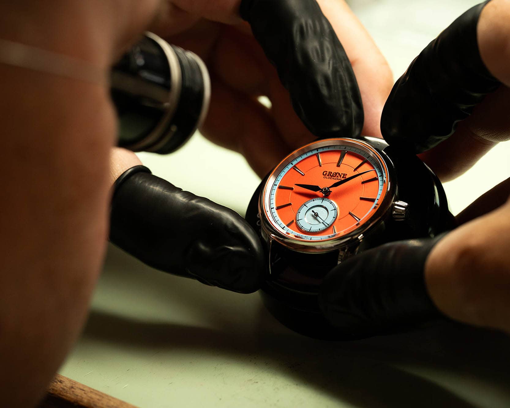 GRØNE Unveils the Horologium: A Limited Edition in "Quirky" Orange and "Classic" Salmon official image 2