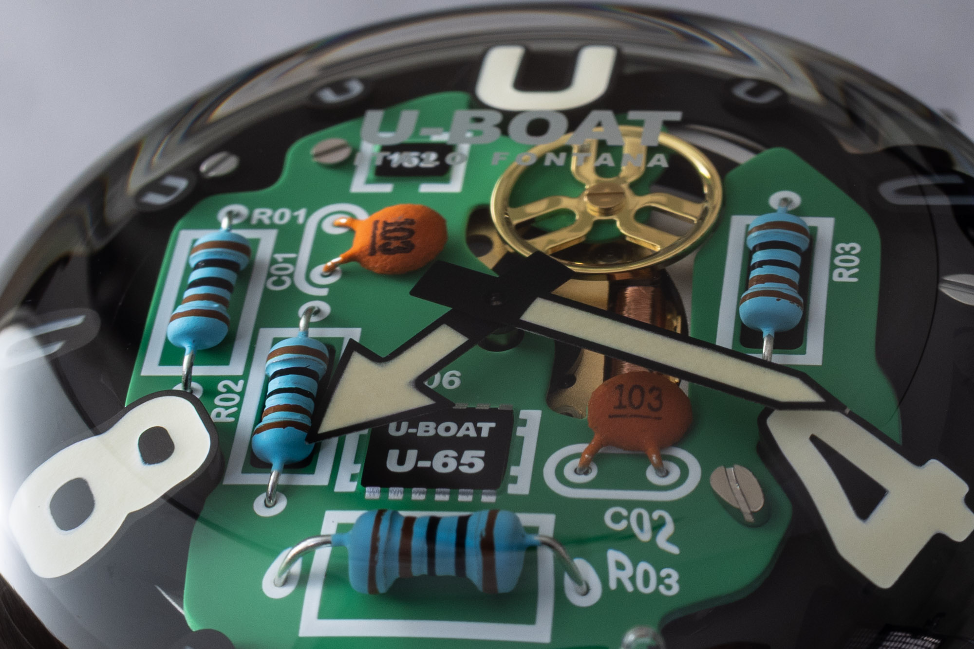 Understanding Oil-Filled Watches: The U-Boat U-65 TEK and Its Distinctive Approach official image 3