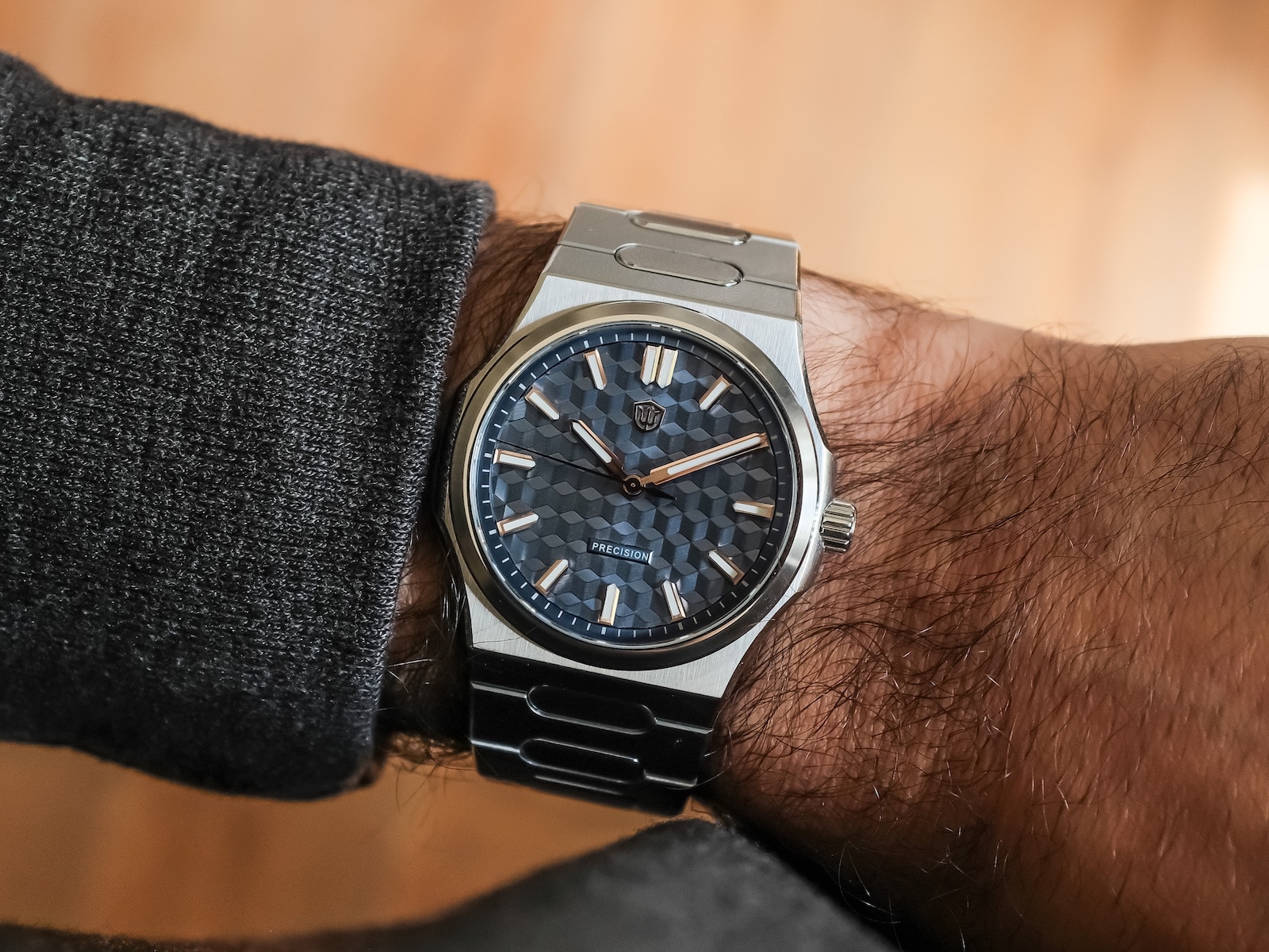 Beyond the Dive Watch: Embracing the Integrated Bracelet with the Christopher Ward The Twelve 36mm Titanium official image 3