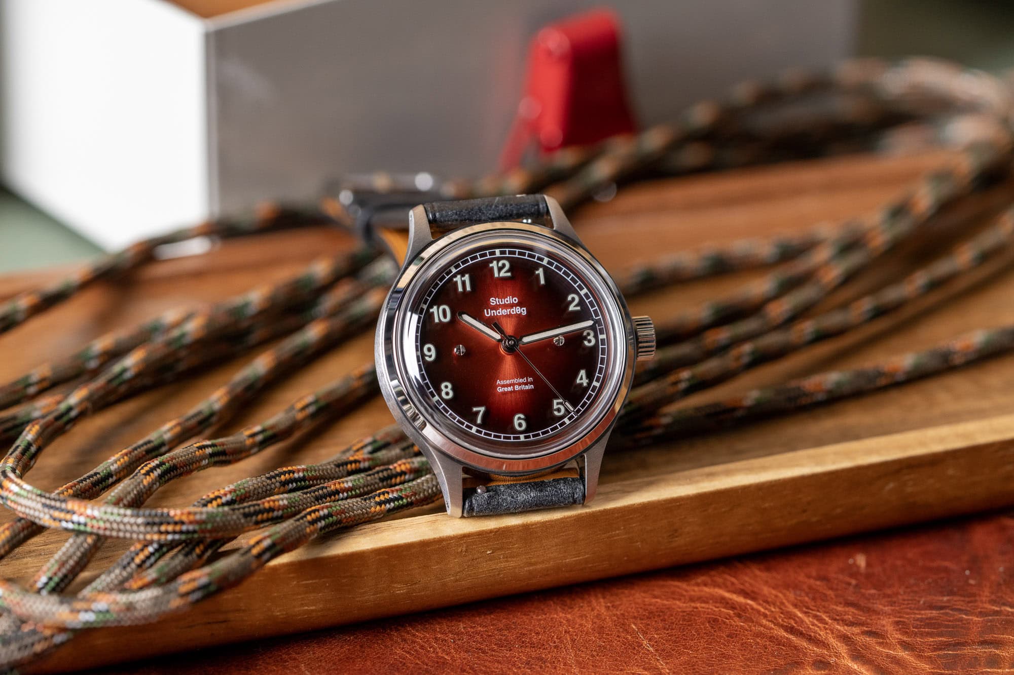Beyond the Battlefield: A Guide to Modern Field Watches with a Twist official image 3